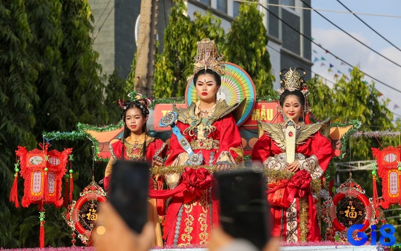 Mơ thấy mình là người chủ lễ rước kiệu cho thấy bạn đang có ảnh hưởng trong nhóm của mình